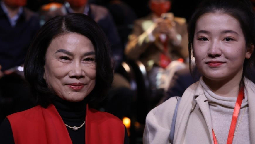 骑手如何看待平台缴纳五险一金,2O24新澳门今期开奖结果查询,完美答案解释落实_升级版V9.76